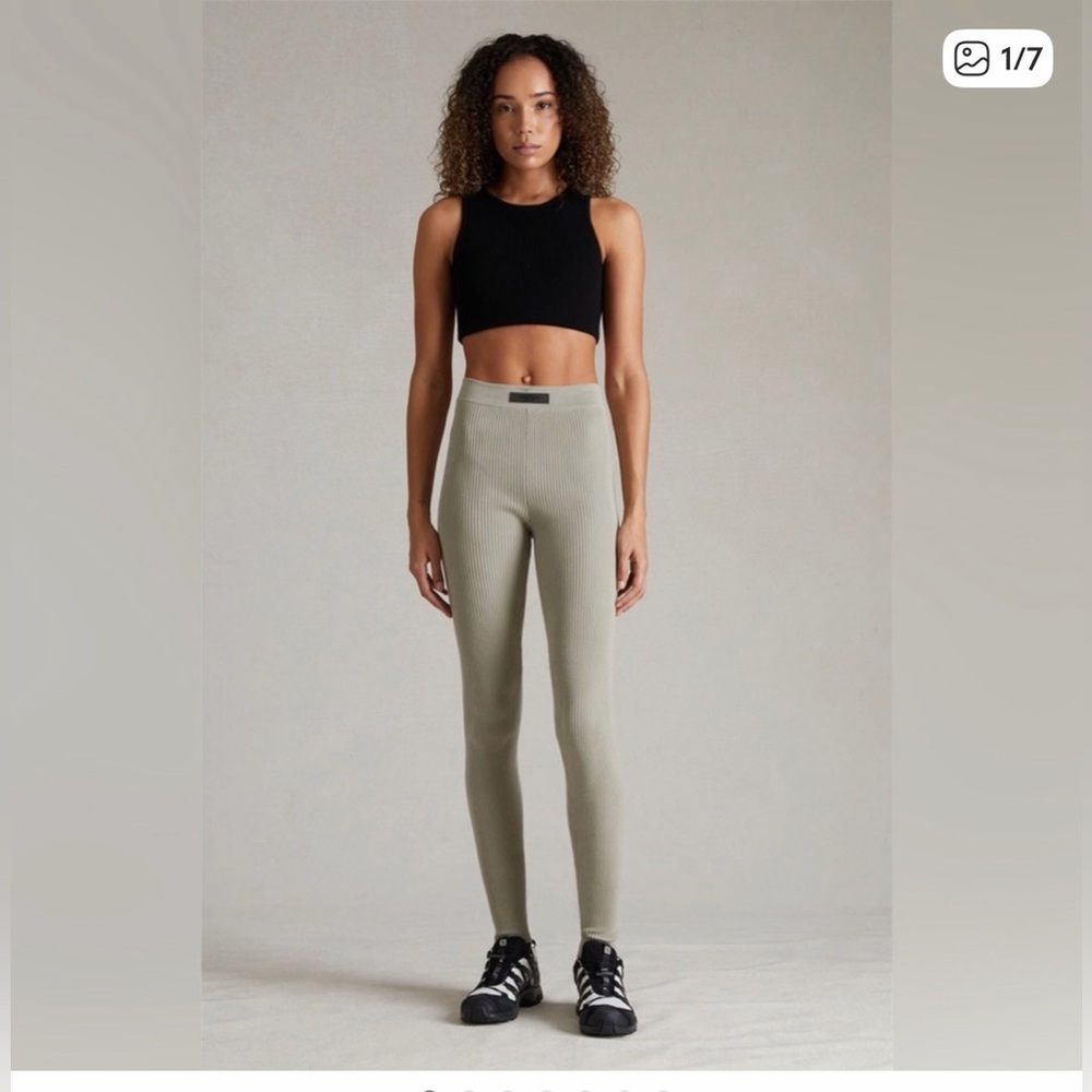 NWT The Fear Of God ESSENTIALS Ribbed Leggings in Seal Grey Size XS - Picture 3 of 11